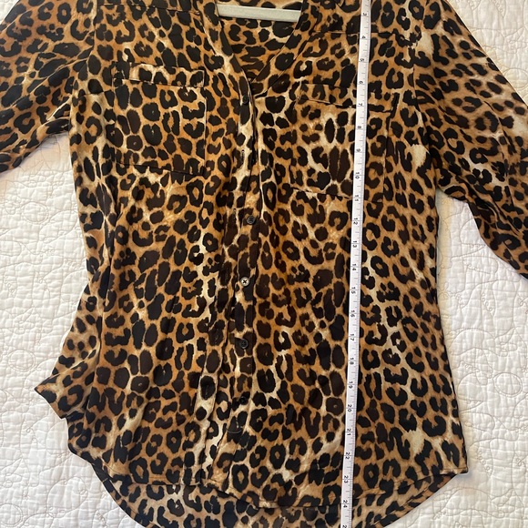 Express Leopard Print Portofino Women’s Button Down Long Sleeve Blouse - Picture 7 of 12